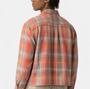 Chemise en flanelle à carreaux courte pour homme, style vintage délavé, manches longues, en coton tissé, décontractée - Product Image 3