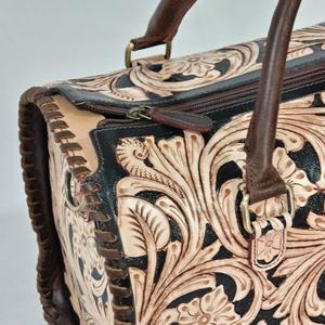 Nouveau design 2026 – Sac de week-end sport de luxe en cuir véritable 100 %, gravé à la main avec motifs floraux, haute qualité, résistant à l'eau et léger - Product Image 4