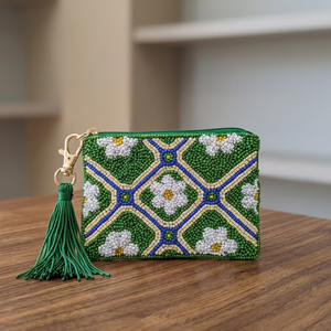 Pochette carrée en coton perlé faite à la main avec broderie, portefeuille zippé, porte-clés à pompon, design personnalisé, idéale pour les voyages - Product Image 1