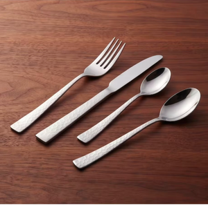 Services de restauration haut de gamme finis en argent, parfaits pour les services de traiteur, les buffets et les mariages. - Product Image 4