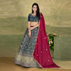 Ensemble Lehenga Choli Fendy avec broderie filée, bordure évasée et dupatta assorti – Tenue vintage pour Diwali, mariage, fête et occasions festives - Product Image 3
