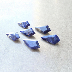 Sodalite naturelle facettée en forme de cerf-volant, calibrée, pierre précieuse bleue en vrac pour la fabrication de bijoux, toutes tailles disponibles - Product Image 6
