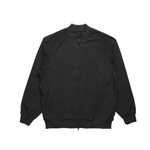 เสื้อแจ็คเก็ตบอมเบอร์ผู้ชาย น้ำหนักเบา แบบซิป สตรีทแวร์ ขายส่ง ผู้ผลิตเสื้อแจ็คเก็ตบอมเบอร์สตรีทแวร์สำหรับผู้ชาย - Product Image 4