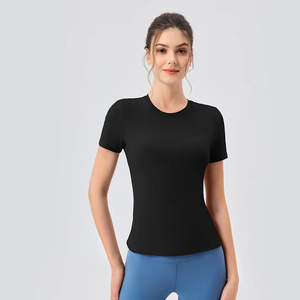 Crop top de sport pour femme en jersey de coton coréen durable, tendance été, avec logo personnalisé, pour le yoga et les activités sportives - Product Image 1