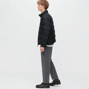 Chaqueta Acolchada Negra para Hombre con Cuello Alto, Cierre de Cremallera, Relleno de Poliéster, Resistente al Viento, para Uso Casual de Invierno - Product Image 5