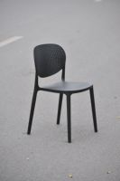Silla de Comedor Contemporánea sin Brazos TM01, Respaldo de Malla Plástica |   Sillas Apilables de Polipropileno con Patas Metálicas de Lujo para Bistro, Restaurante y Hotel