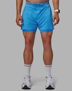 Shorts de sport pour homme en polyester tissé 100 %, bleu uni, séchage rapide, avec cordon de serrage à la taille et design mi-longueur - Product Image 6