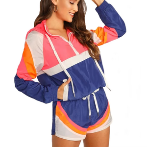 Ensemble short de survêtement en nylon à capuche colorblock Performance pour femme – Vêtements de sport personnalisés – Fournisseur d'usine - Product Image 1
