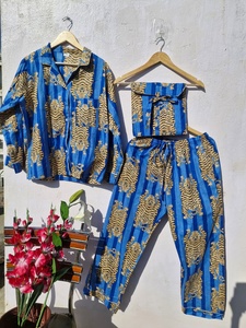 Conjunto de pijama de algodón con estampado de tigre para mujer, ropa de dormir, conjunto de descanso, ropa de dormir suave y transpirable, conjunto de camisa con botones y pantalones - Product Image 2