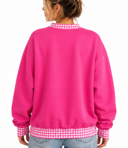 เสื้อสเวตเชิ้ตคอเต่าผู้หญิง Trackstar Premium แบบสวมหัว ตกแต่งด้วยลายปักตัวอักษรแบบ Patchwork ทรงหลวม แต่งลายจุดตัดสี - Product Image 6