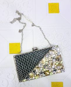 Women's Fashionable Evening Party Fusion Republik Crystal Square <b>Stone</b> MOP Clutch <b>Magnetic</b> Closure Chain Strap Polyester Lining - Product Image 2