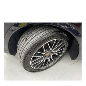 Porsche Cayenne 3.0 2024 avec boîte automatique, conduite à gauche, sièges en cuir, caméra de recul uniquement, 40 121 km ! - Product Image 5