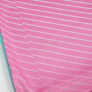 Uniforme de Fútbol Transpirable de Último Diseño y Nuevo Estilo, Uniforme de Fútbol de Color Sólido de Primera Calidad para Venta en Línea - Product Image 3