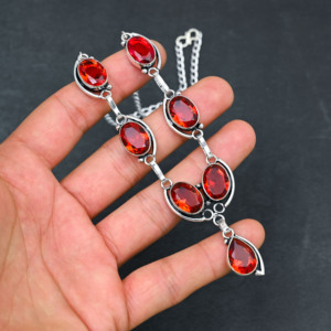 Collar de granate rojo hecho a mano y personalizado, plata de ley 925, joyería con piedras preciosas, elegante regalo hecho a mano para el Día de San Valentín para ella, para mujeres. - Product Image 3