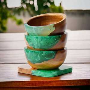 Bol en bois vert fait main, design moderne poli, non toxique, durable, décoratif, pour servir des aliments, des salades, vaisselle de luxe pour la maison - Product Image 5
