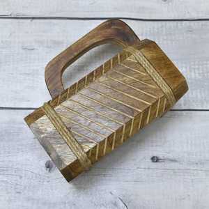 Jarra de Cerveza de Madera Hecha a Mano, Jarra Vikinga Rústica, Regalo para Padrinos de Boda, Regalo para Papá, Taza Medieval de Madera - Product Image 4