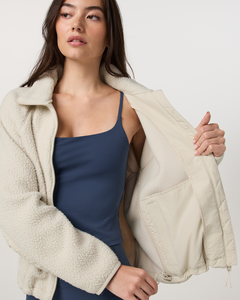 Wholesale Custom <b>Women</b>’s <b>Sherpa</b> <b>Jacket</b> <b>For</b> Winter Premium Custom Breathable Fabric OEM ODM Custom Fleece Outerwear <b>For</b> <b>Women</b> - Product Image 3