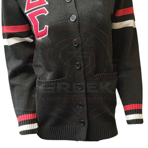 Personnalisé | 1913 |   Sororité DST | delta |   Cardigan en acrylique tricoté pour femme, style universitaire grec, avec logo brodé et boutons sur le devant - Product Image 3