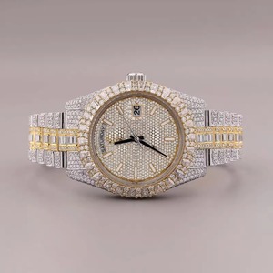 Reloj de cuarzo analógico de lujo con fecha y día, esfera con bisel de diamantes, correa bicolor en oro y plata - Product Image 3