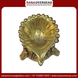 Vente en gros personnalisé laiton tortue Diya parfait pour Pooja cadeaux décoration Festivals et ambiance spirituelle au meilleur prix - Product Image 3