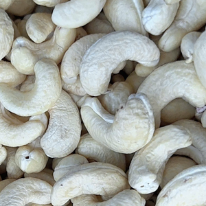 Hot Sale Cashew Nuts WW180, WW240, WW320, LP, WS Vietnam Cashew Nut <b>Roasted</b> Cashew Nuts Private Label Packaging Available - Product Image 1