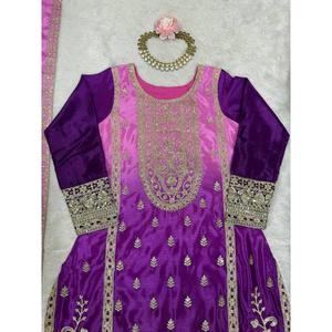 Traje de Novia de Lujo con Tela Suave, Encaje Delicado y Elegancia Atemporal para Novias, Compre Directamente del Proveedor - Product Image 6