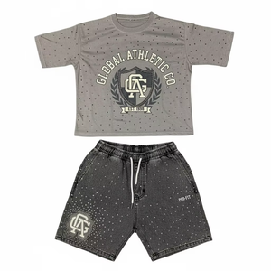 Impression de logo personnalisé, ensemble deux pièces en coton pour homme, streetwear été, t-shirts et shorts imprimés sur toute la surface pour homme - Product Image 1