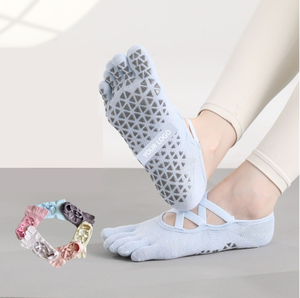 Five Finger Yoga Socks Autumn Sweat Absorbent Breathable Pilates Sports Non <b>Slip</b> Women's Finger Strap ODM Knee Thick Wholesale - Product Image 1