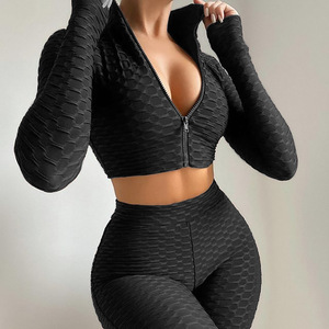 Ensemble de yoga froncé 2 pièces, col en V profond, manches longues, short taille haute, fermeture éclair, sans couture, en Spandex et Polyester, extensible dans les quatre sens - Product Image 4