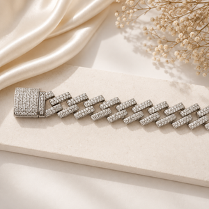 Collier chaîne Figaro en argent 925 plaqué rhodium pour femme avec cristaux de strass sertis en canal, bijoux de mariage de luxe géométriques - Product Image 3