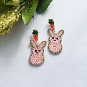 Boucles d'oreilles pendantes fantaisie en forme de lapin vert perlé pour femme, idéales pour Pâques - Product Image 4