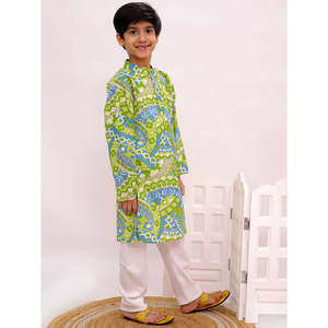 Ensemble Kurta Pyjama en Coton pour Garçons Twisha Xpressions, Vert Citron et Blanc, Manches Longues, Entièrement Imprimé, Tenue Traditionnelle Ethnique pour Fêtes et Mariages - Product Image 4