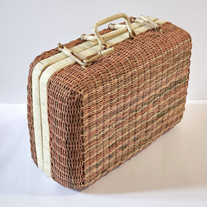 Mini maleta artesanal de ratán para almacenamiento y decoración, precio al por mayor, equipaje tejido - Product Image 4