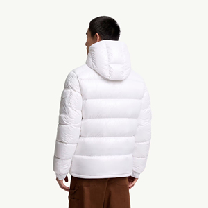 Veste d'hiver légère en duvet pour homme, nouvelle conception OEM, veste matelassée à bulles pour l'extérieur, matériau personnalisé, fabriquée au Pakistan - Product Image 3