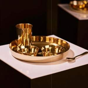 Auténtico Juego de Vajilla de Bronce Kansa Hecho a Mano para un Estilo de Vida de Bienestar y Ayurveda - Product Image 2