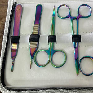 Kit de Suture Premium Réutilisable Certifié CE pour Étudiants, avec Coussin d'Entraînement, Ciseaux Iris et Porte-Aiguille Médical - Product Image 3
