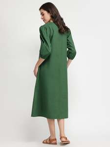 Robe midi à col en V, coupe trapèze, manches trois quarts bouffantes, en coton vert uni, décontractée, coupe ample, tissu respirant, pour usage quotidien - Product Image 5