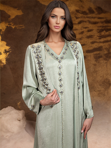 Robe abaya brodée, robe abaya pour femmes, robe musulmane, robe de luxe de Dubaï, robe deux pièces ornée de strass cousus à la main, LOGO PERSONNALISÉ, vente en gros d'usine - Product Image 6