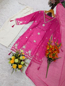 WOMEN'S PURE VISCOSE SILK KURTA SET'S WITH DUPPATA KAVITA 2 <b>TOP</b> FABRIC PURE VISCOSE SILK - Product Image 5