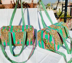 Bolsa de Lona con Lazo y Volantes, Ecológica y Duradera, con Cierre de Cremallera, Estilo Casual/Deportivo/Viaje, Hecha en Rajasthan - Product Image 4