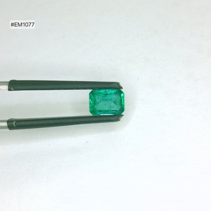 Piedra Preciosa de Esmeralda Zambiana Exclusiva 2026, Forma Octogonal, 6.90x5.10x4.00mm, 1.14ct, Verde Intenso, Piedra Suelta para Joyería de Diseño - Product Image 1