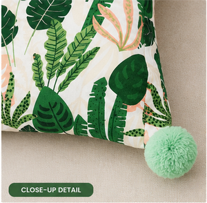 Funda de Cojín de Lujo con Estampado de Hojas Tropicales y Bordes de Pompones Hechos a Mano, Decoración Contemporánea para el Hogar, 100% Lino - Product Image 3