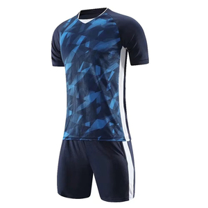 Uniforme de Fútbol Profesional para Hombre, Fabricación en Pakistán, Diseño de Logotipo Personalizado - Product Image 2
