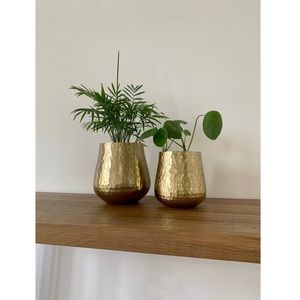 Jardinières en métal faites à la main de qualité exportée pour la maison et le jardin Articles décoratifs disponibles au meilleur prix depuis l'Inde - Product Image 6