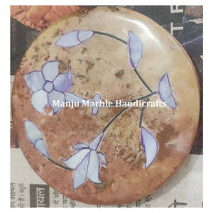 Miroir incrusté de stéatite de qualité supérieure au design luxueux fait à la main avec abat-jour en nacre meilleur design pour les cadeaux spéciaux du Ramdaan - Product Image 3