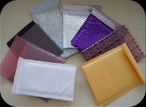 Sobres de Papel Kraft Personalizados con Burbujas, Sobres de Envío Acolchados a Prueba de Golpes con Forro de Poliéster Compuesto para un Embalaje Seguro del Producto - Product Image 3