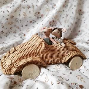 El coche de carreras más adorable para niños pequeños, juguetes de ratán natural, juguete infantil de primera calidad hecho a mano - Product Image 2