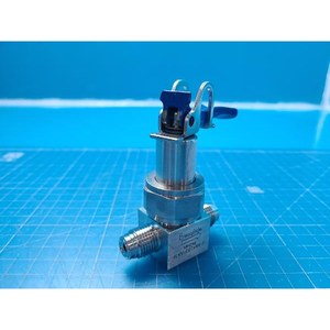 Swagelok 6LVV-DPTVR4-P Diaphragm <b>Sealed</b> Pneumatic Valve Used As Is Legacy Semiconductor Equipment Parts - Product Image 4