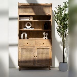 Vitrine en rotin Vandana Altis Optima, design moderne de meubles de rangement en rotin naturel tissé - Product Image 4