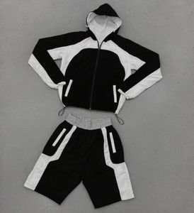 Veste zippée à patchwork réfléchissant avec logo personnalisé OEM Ensembles de shorts de sport en nylon Survêtements Unisexe pour hommes Ensembles courts coupe-vent - Product Image 6